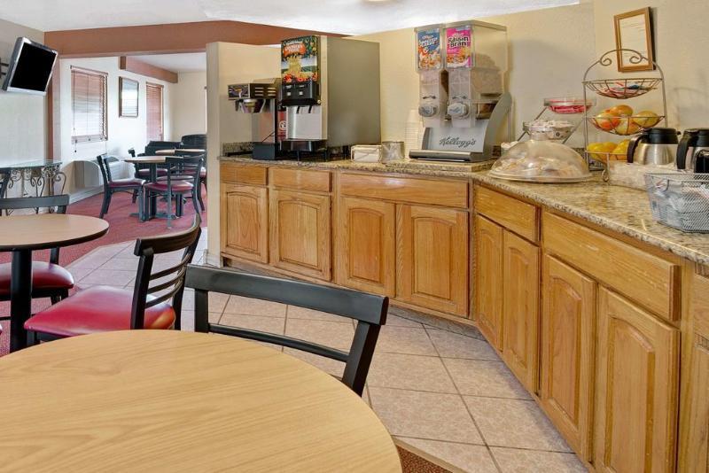 El Paso West Travelodge Экстерьер фото